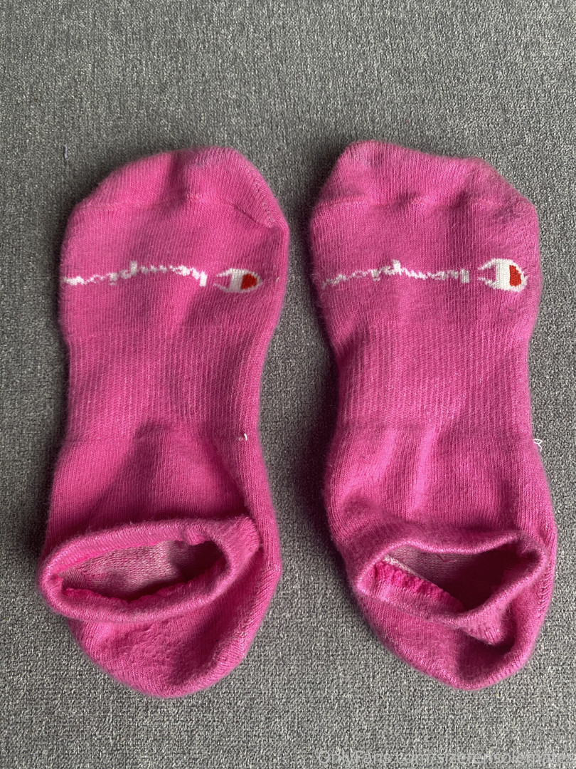 Photo by sizetensolemates published on May 17,2023 23:05:42 - BestThots