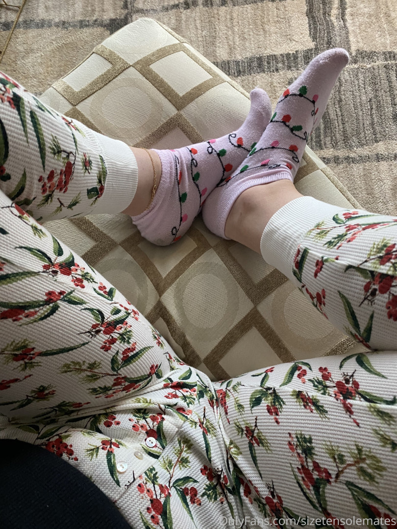 Photo by sizetensolemates published on May 17,2023 23:05:44 - BestThots