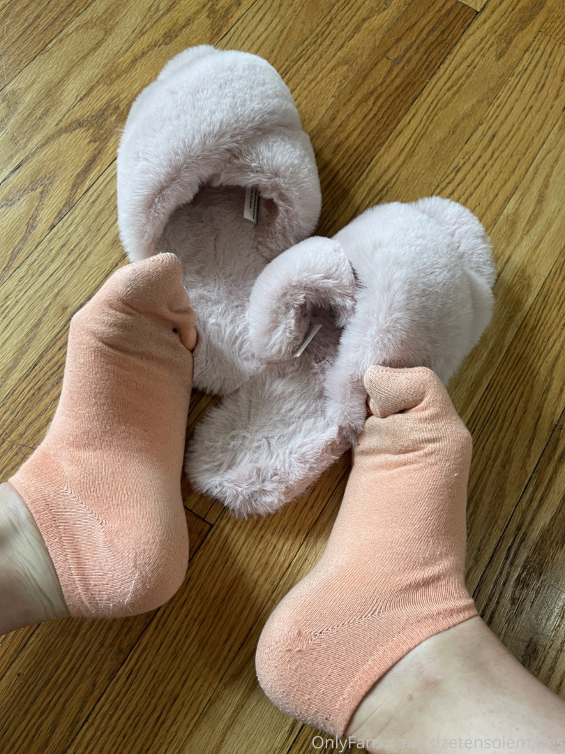 Photo by sizetensolemates published on May 17,2023 23:06:03 - BestThots