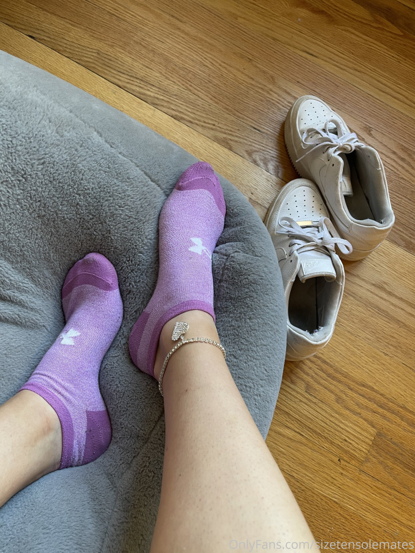 Photo by sizetensolemates published on May 17,2023 23:06:24 - BestThots