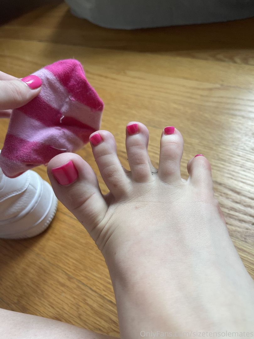 Photo by sizetensolemates published on May 17,2023 23:06:33 - BestThots