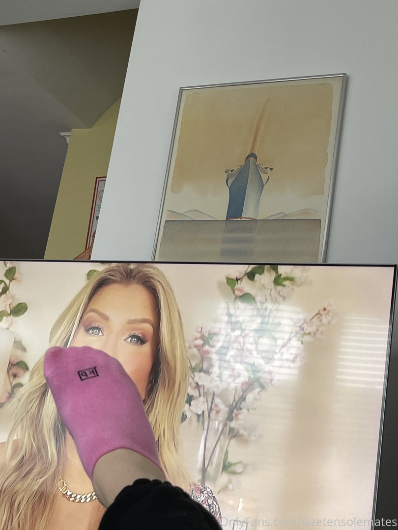 Photo by sizetensolemates published on May 17,2023 23:06:39 - BestThots