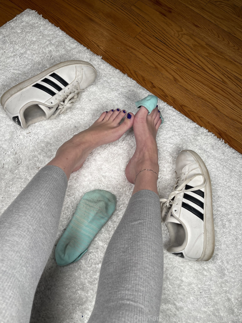 Photo by sizetensolemates published on May 17,2023 23:06:42 - BestThots