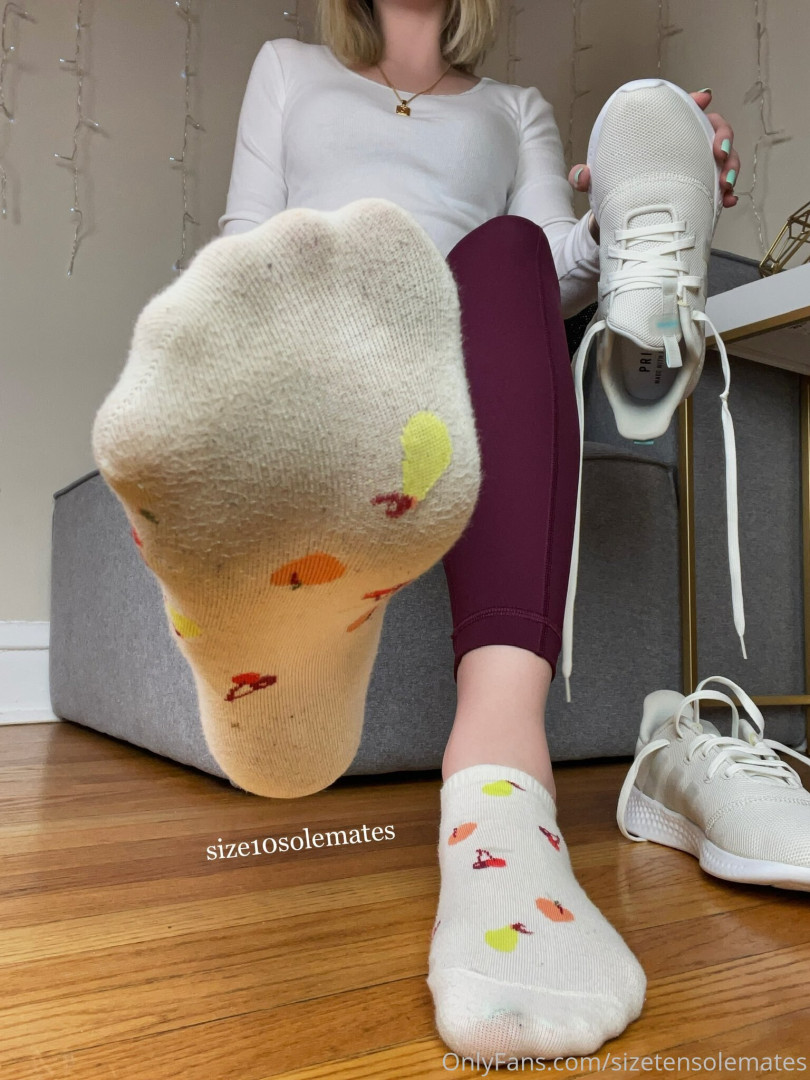 Photo by sizetensolemates published on May 17,2023 23:07:09 - BestThots