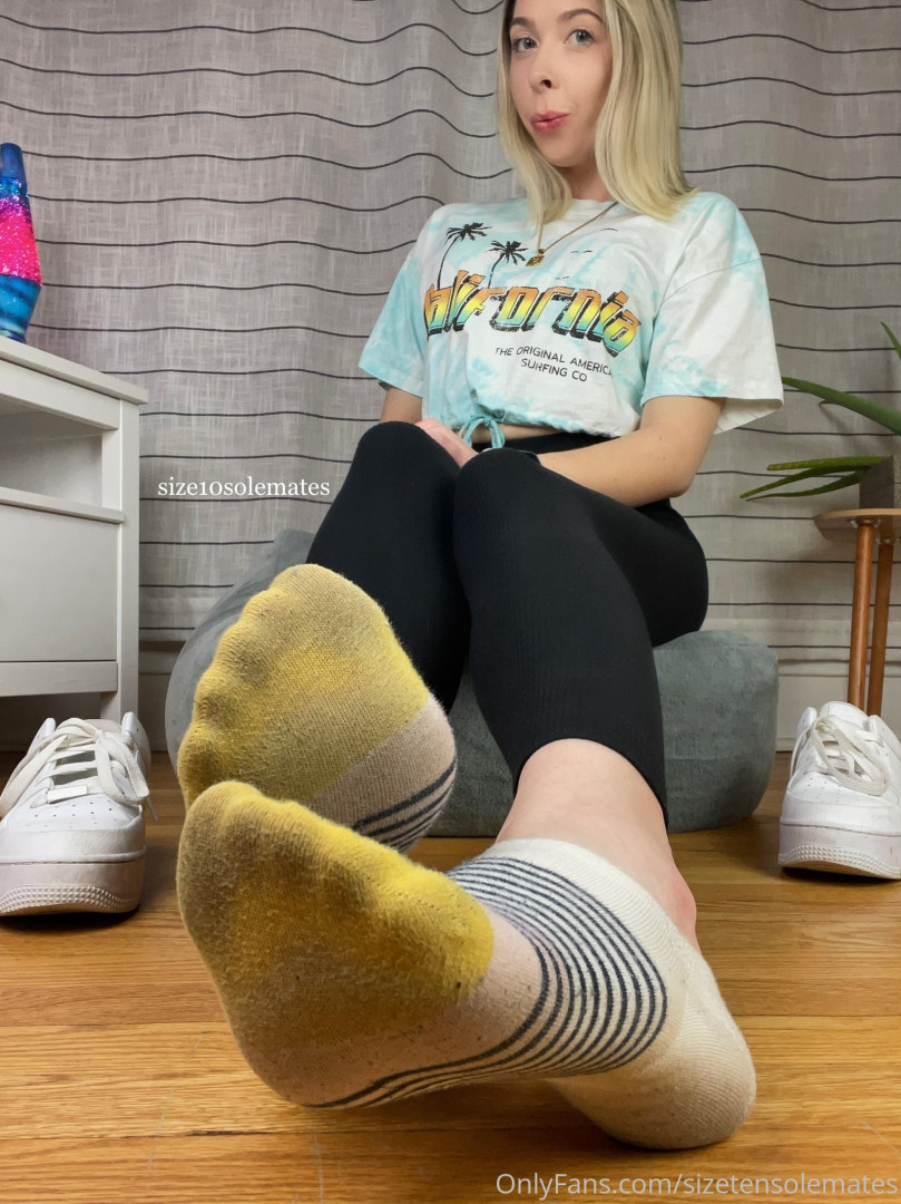 Photo by sizetensolemates published on May 17,2023 23:07:14 - BestThots