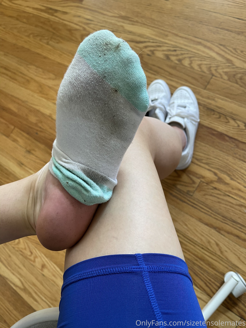Photo by sizetensolemates published on May 17,2023 23:07:53 - BestThots