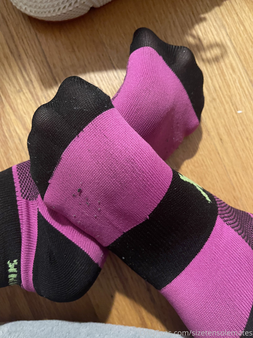 Photo by sizetensolemates published on May 17,2023 23:08:34 - BestThots