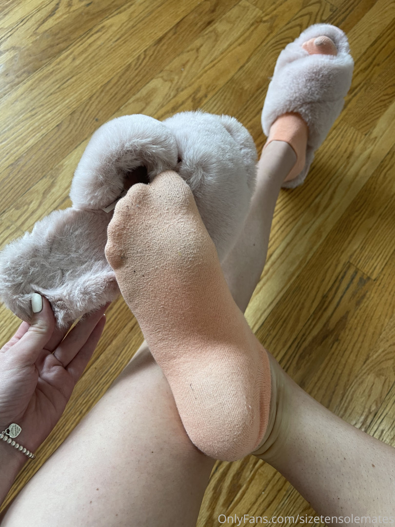 Photo by sizetensolemates published on May 17,2023 23:09:39 - BestThots
