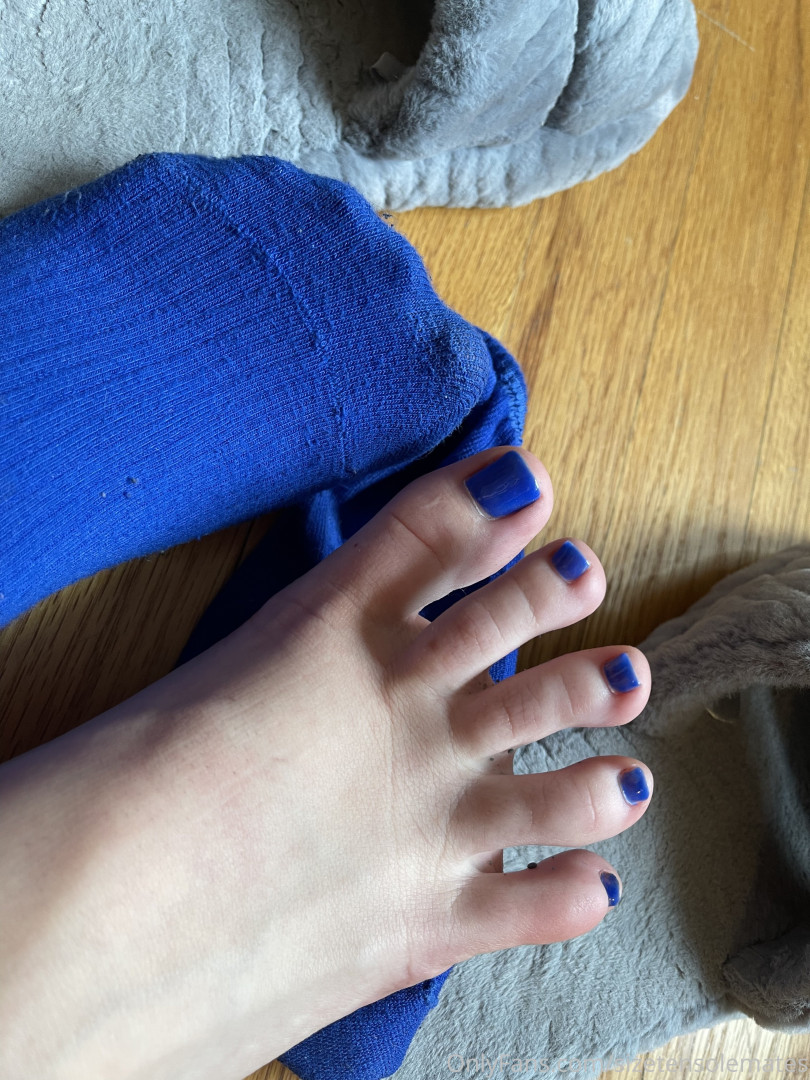 Photo by sizetensolemates published on May 17,2023 23:09:51 - BestThots