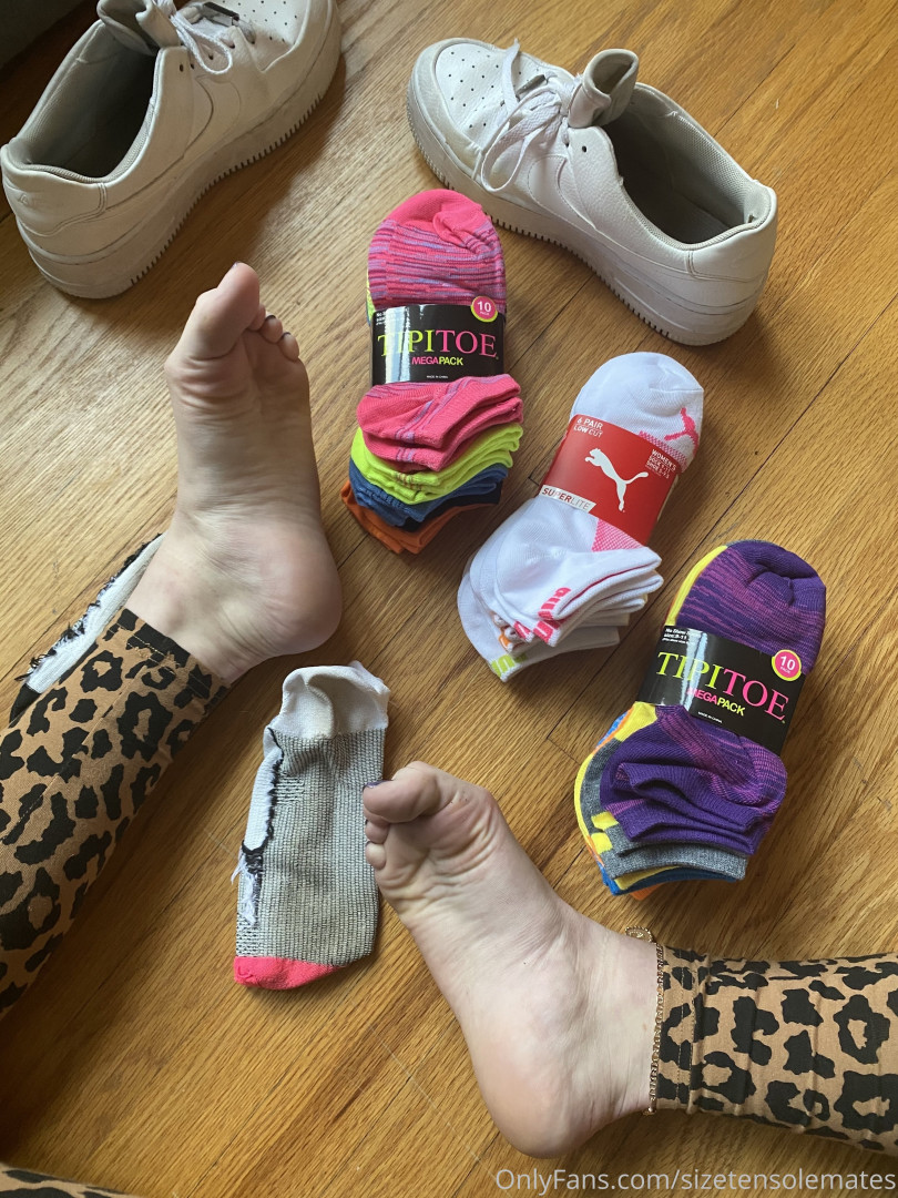 Photo by sizetensolemates published on May 17,2023 23:10:06 - BestThots