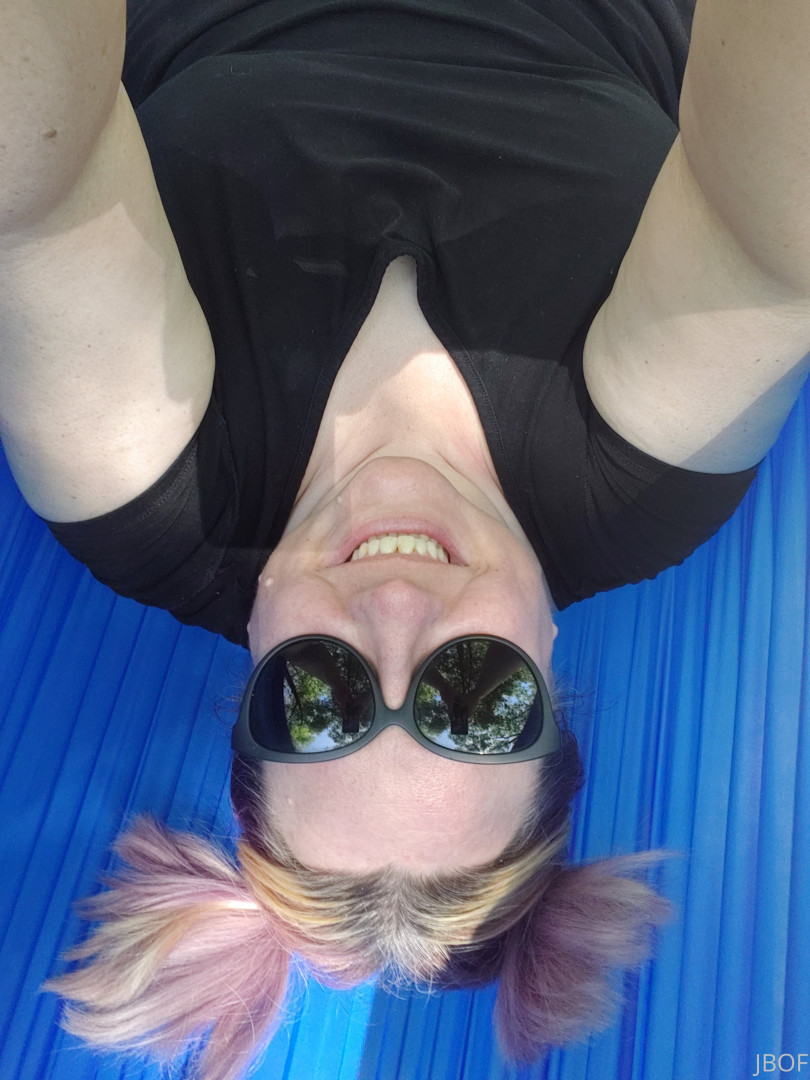 Photo by msjosiebombshell published on October 11,2023 17:53:27 - BestThots