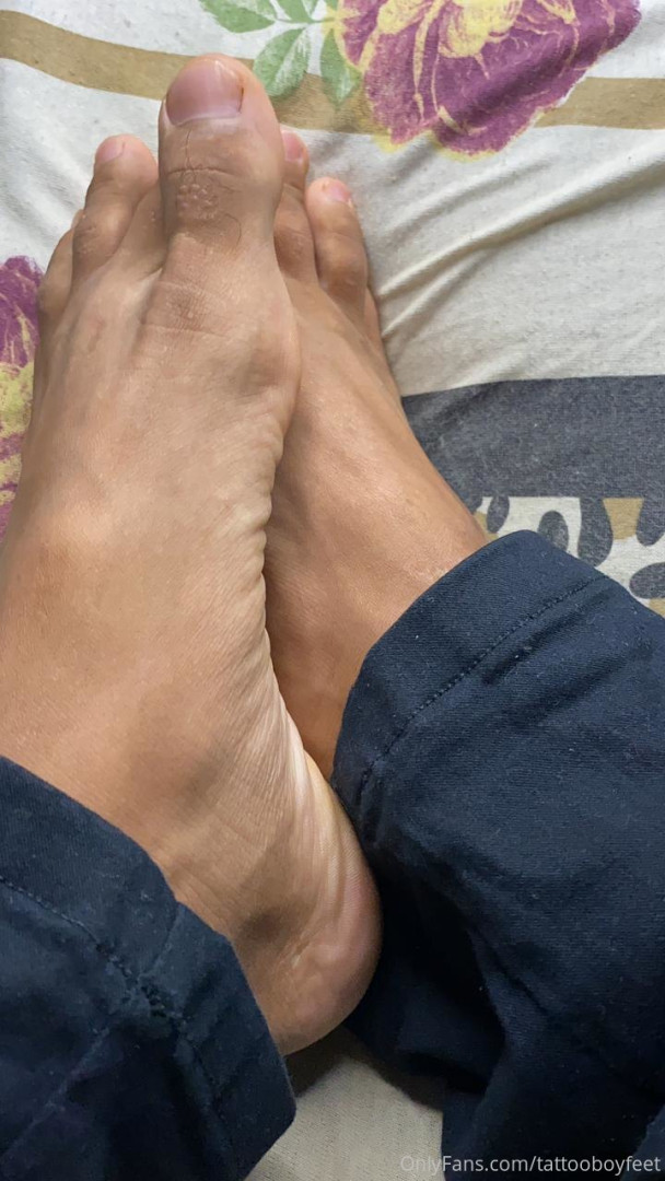 Photo by tattooboyfeet published on October 14,2023 19:39:40 - BestThots
