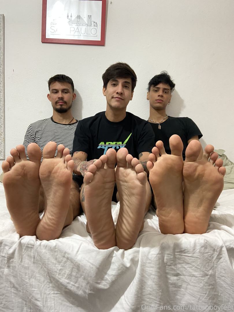 Photo by tattooboyfeet published on October 14,2023 21:40:35 - BestThots