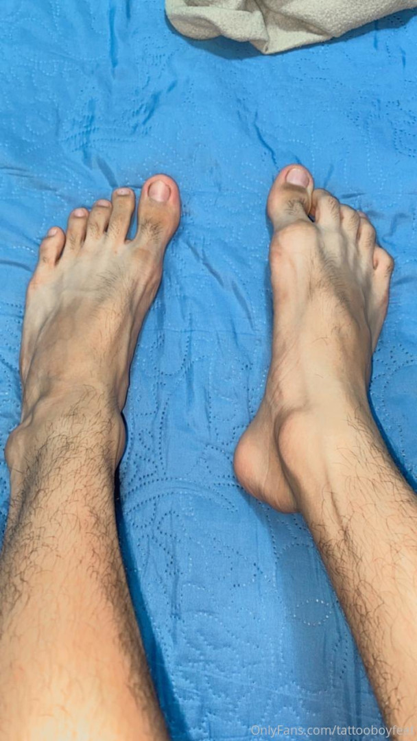Photo by tattooboyfeet published on October 14,2023 22:13:57 - BestThots