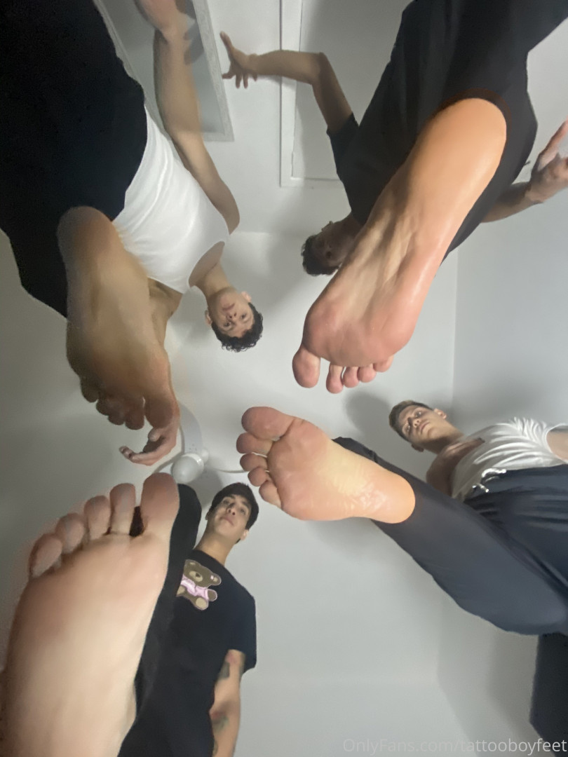 Photo by tattooboyfeet published on October 14,2023 23:09:01 - BestThots