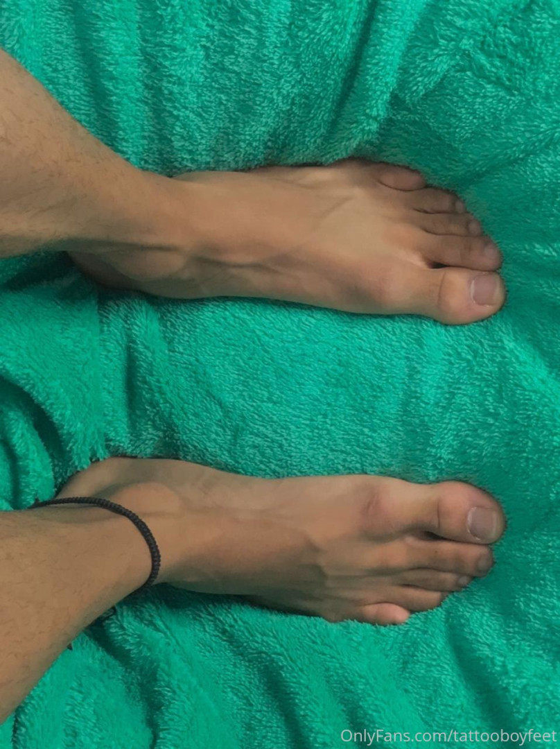 Photo by tattooboyfeet published on October 15,2023 00:42:59 - BestThots
