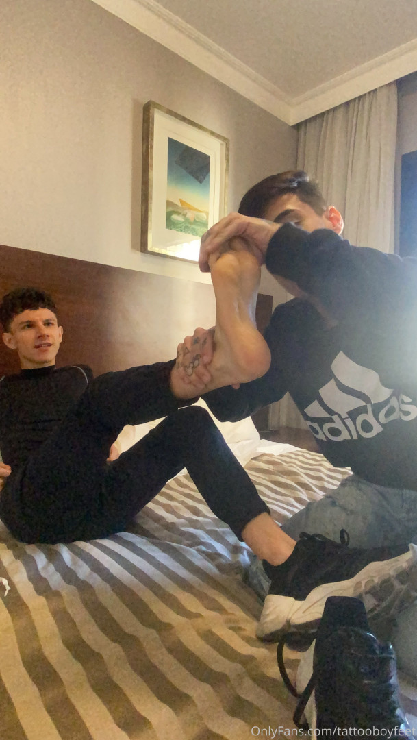 Photo by tattooboyfeet published on October 15,2023 00:53:57 - BestThots