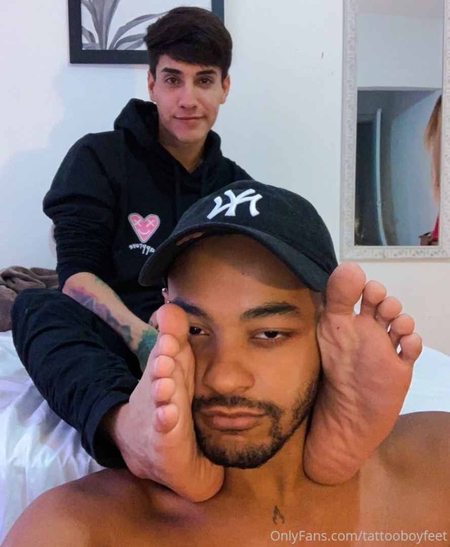Photo by tattooboyfeet published on October 15,2023 02:08:41 - BestThots