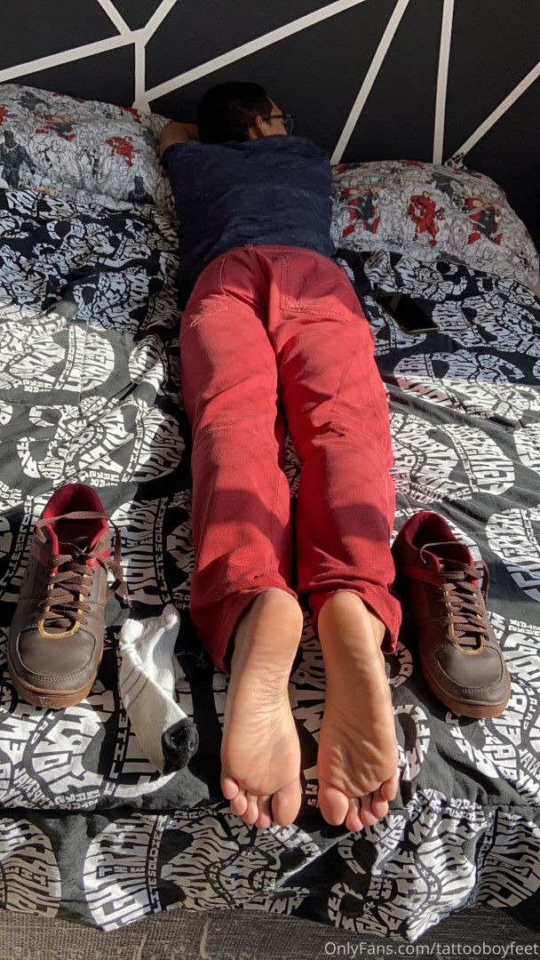 Photo by tattooboyfeet published on October 15,2023 03:16:00 - BestThots