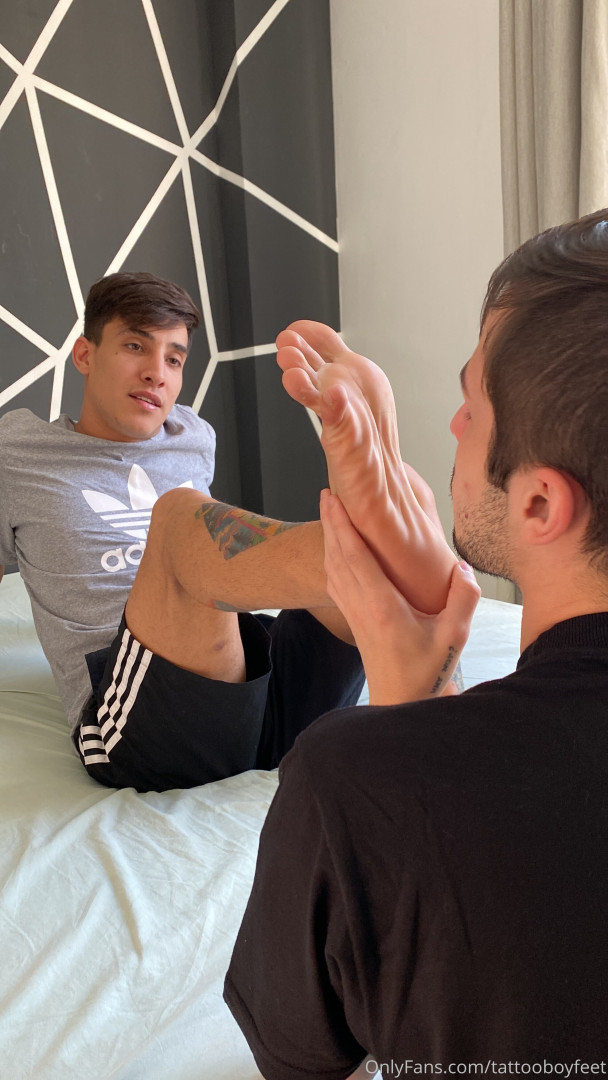 Photo by tattooboyfeet published on October 15,2023 03:28:30 - BestThots