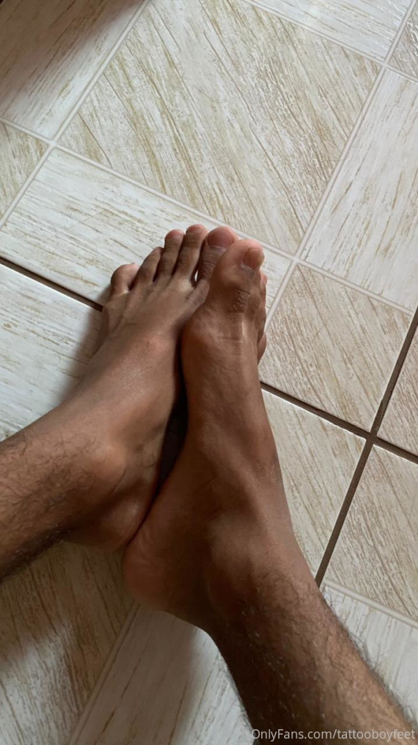 Photo by tattooboyfeet published on October 15,2023 03:57:29 - BestThots