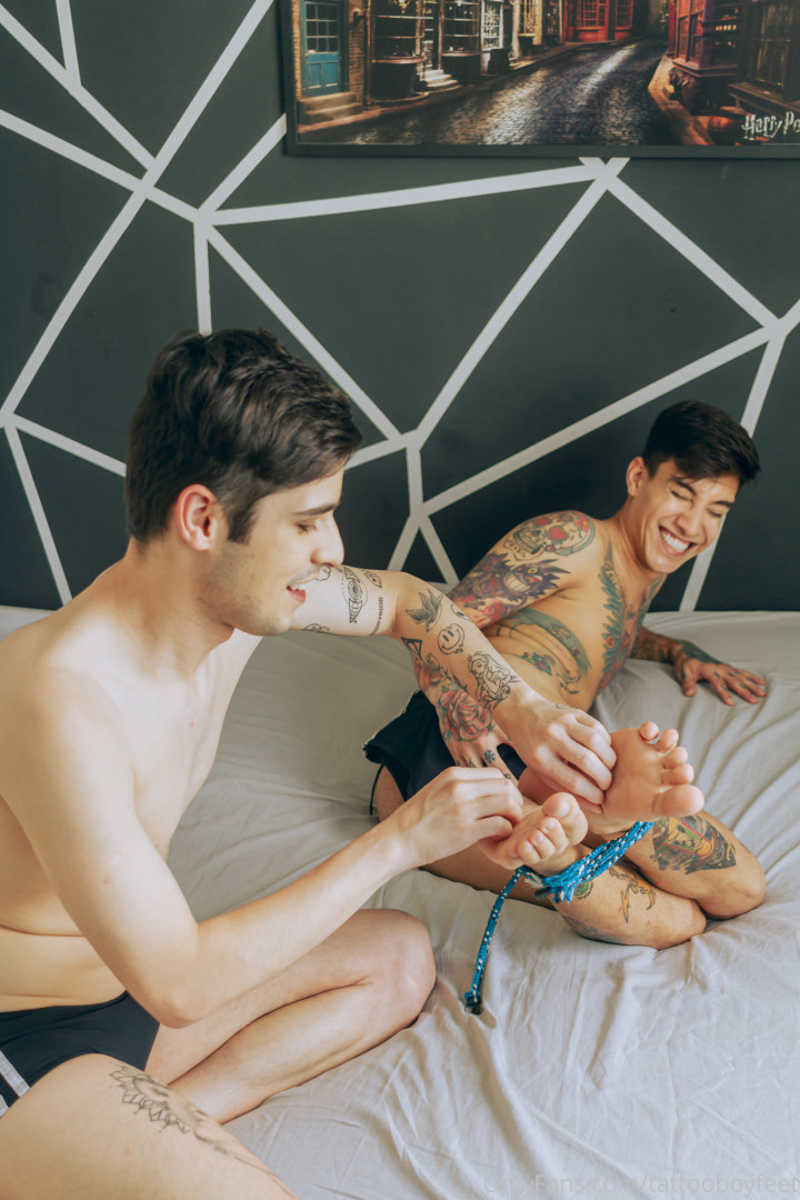 Photo by tattooboyfeet published on October 15,2023 04:06:11 - BestThots