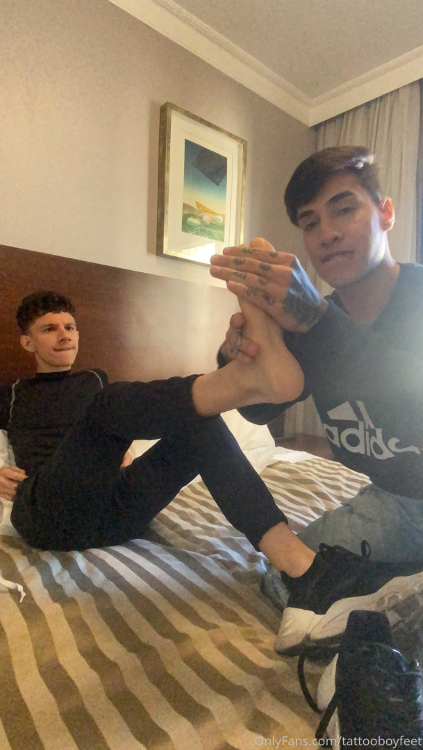 Photo by tattooboyfeet published on October 15,2023 06:48:21 - BestThots