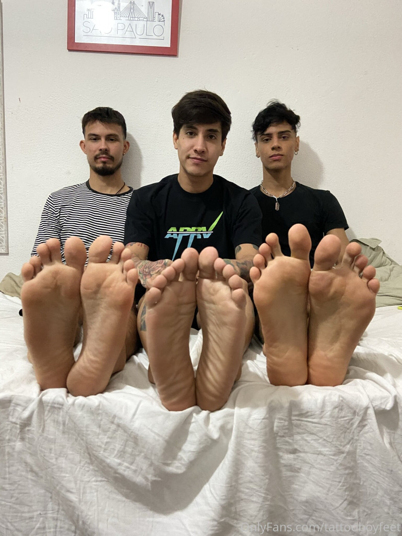 Photo by tattooboyfeet published on October 15,2023 07:14:29 - BestThots