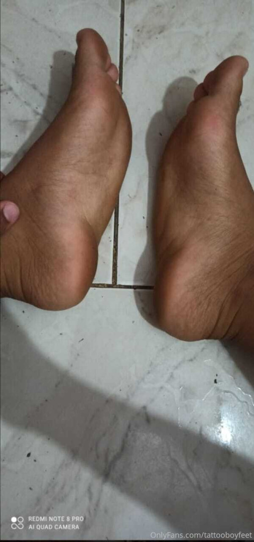 Photo by tattooboyfeet published on October 15,2023 07:39:44 - BestThots