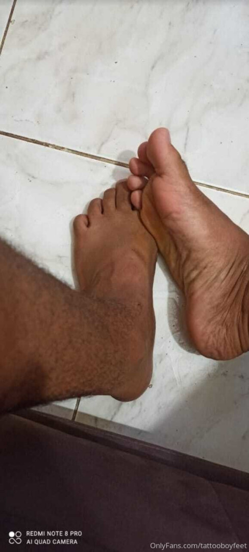 Photo by tattooboyfeet published on October 15,2023 08:30:18 - BestThots