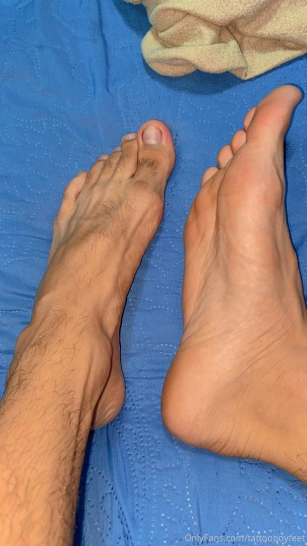 Photo by tattooboyfeet published on October 15,2023 10:24:28 - BestThots