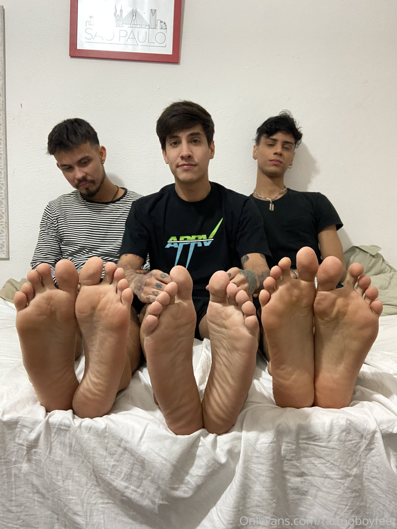 Photo by tattooboyfeet published on October 15,2023 10:47:50 - BestThots