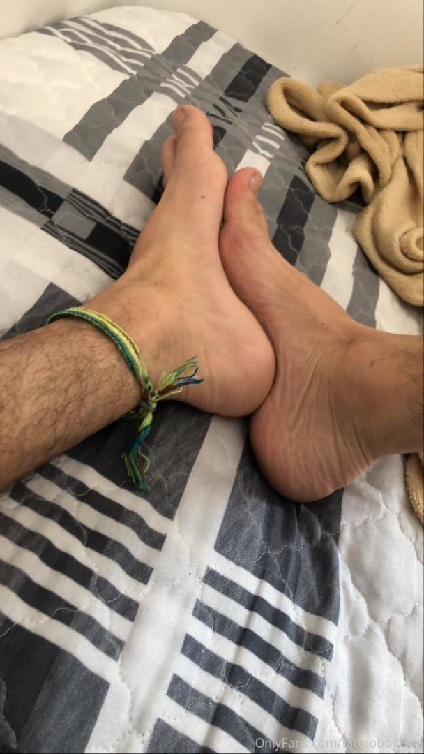 Photo by tattooboyfeet published on October 15,2023 12:43:15 - BestThots