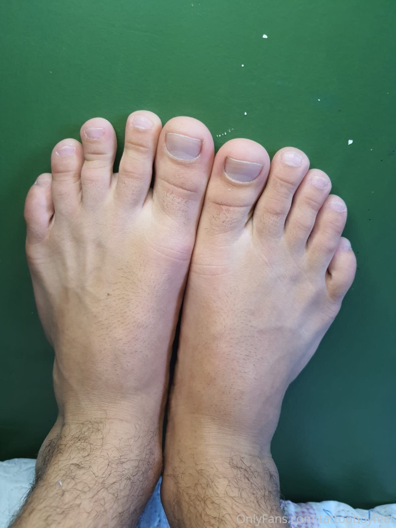Photo by tattooboyfeet published on October 15,2023 12:52:42 - BestThots