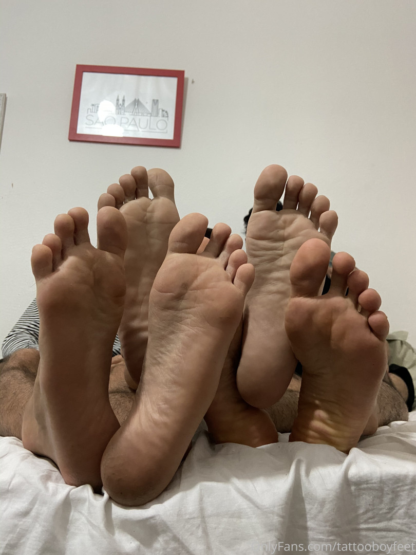 Photo by tattooboyfeet published on October 15,2023 13:55:17 - BestThots