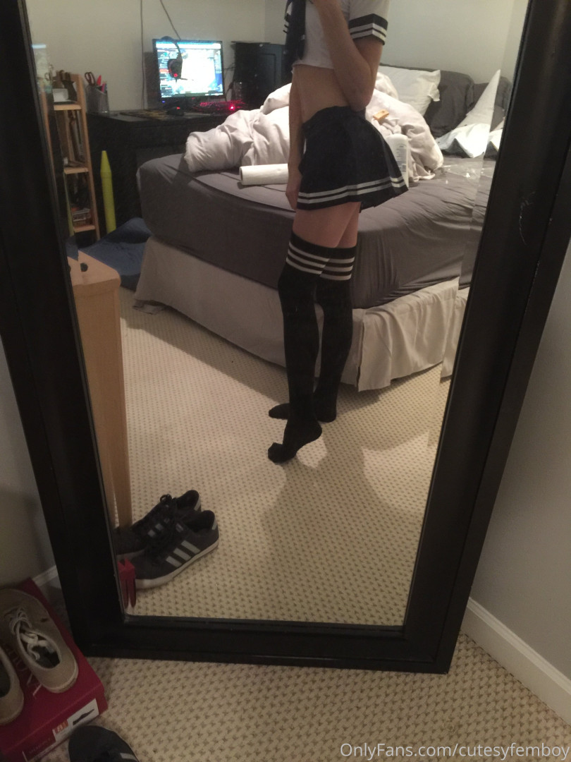 Photo by cutesyfemboy published on July 15,2023 09:08:58 - BestThots