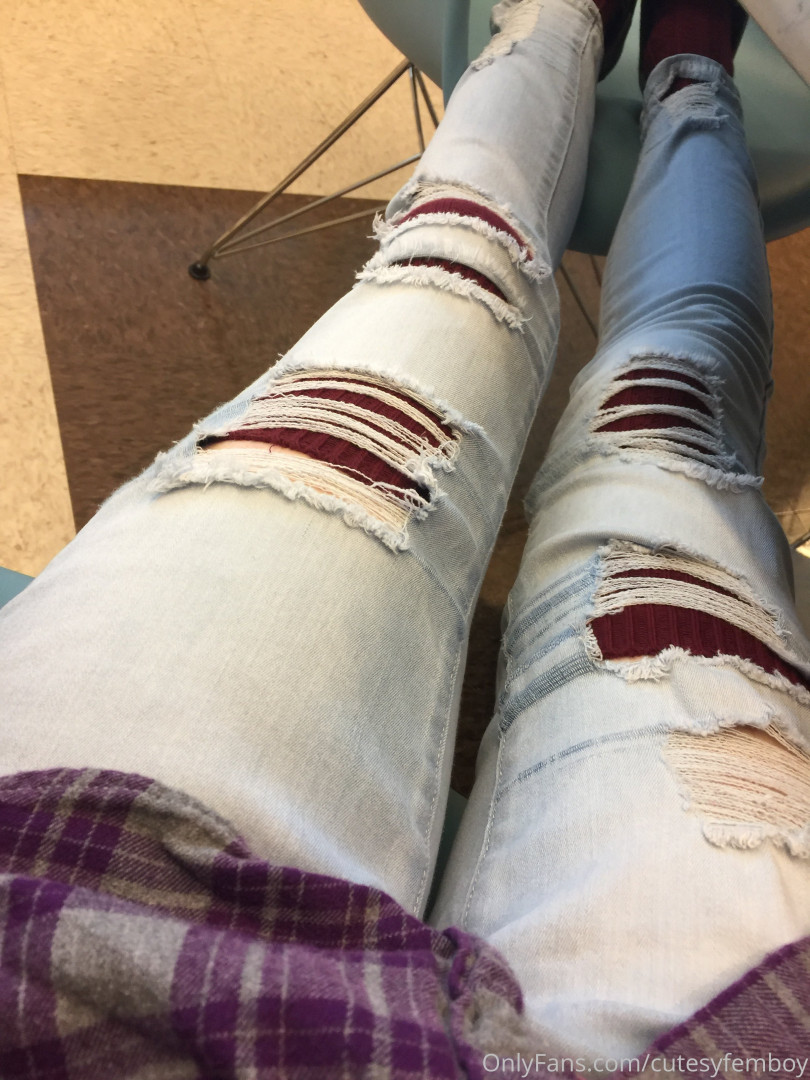 Photo by cutesyfemboy published on July 15,2023 09:09:32 - BestThots