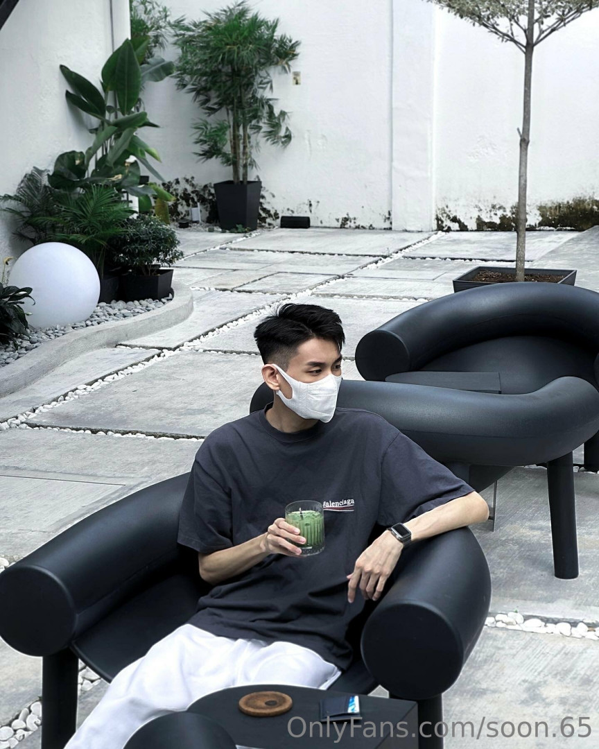 Photo by soon.65 published on May 17,2023 18:57:50 - BestThots