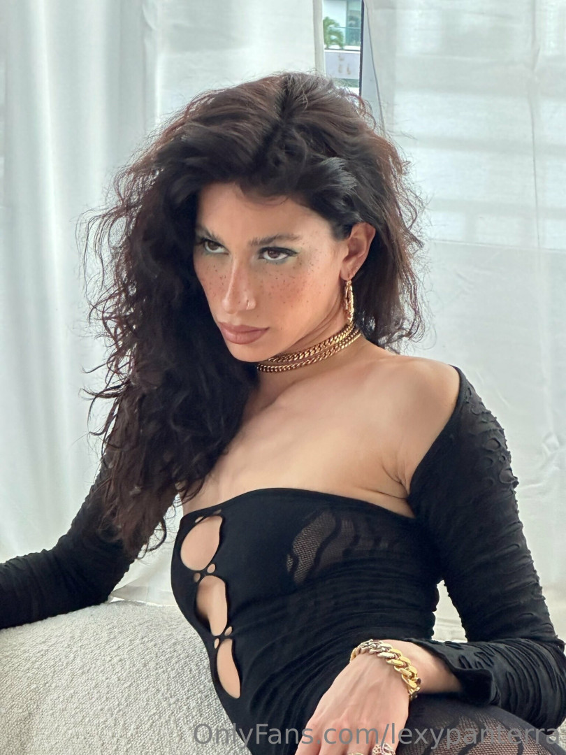Photo by lexypanterra published on July 30,2023 19:38:32 - BestThots
