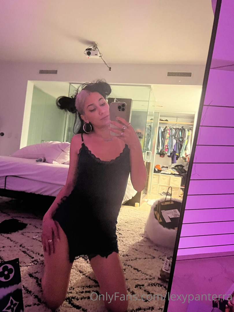 Photo by lexypanterra published on July 30,2023 19:42:02 - BestThots