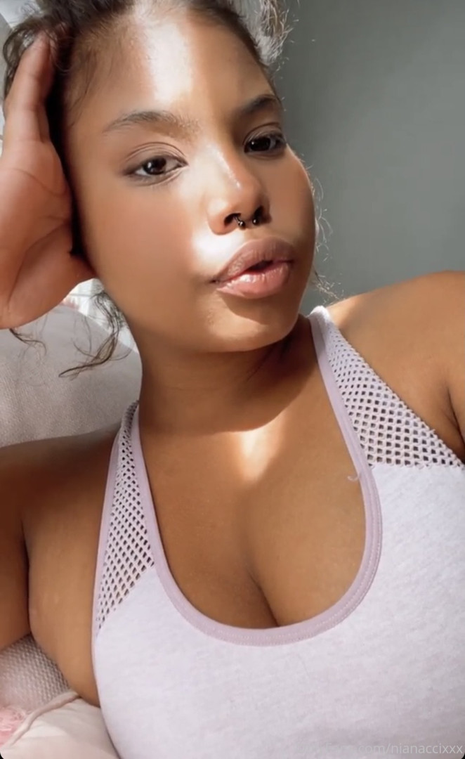 Photo by nianaccixxx published on October 11,2023 01:02:16 - BestThots