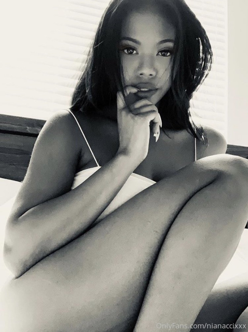 Photo by nianaccixxx published on October 11,2023 01:39:20 - BestThots