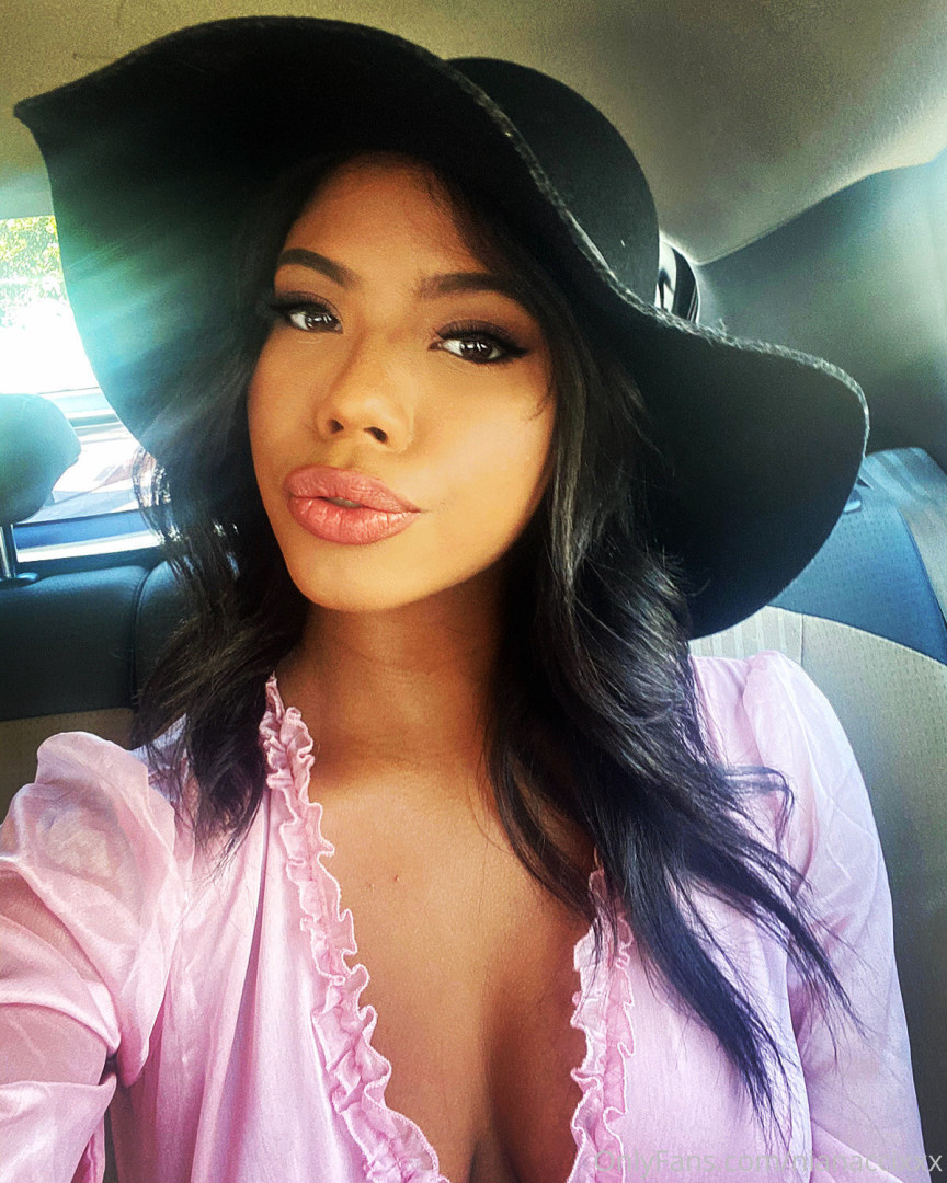 Photo by nianaccixxx published on October 11,2023 04:26:41 - BestThots