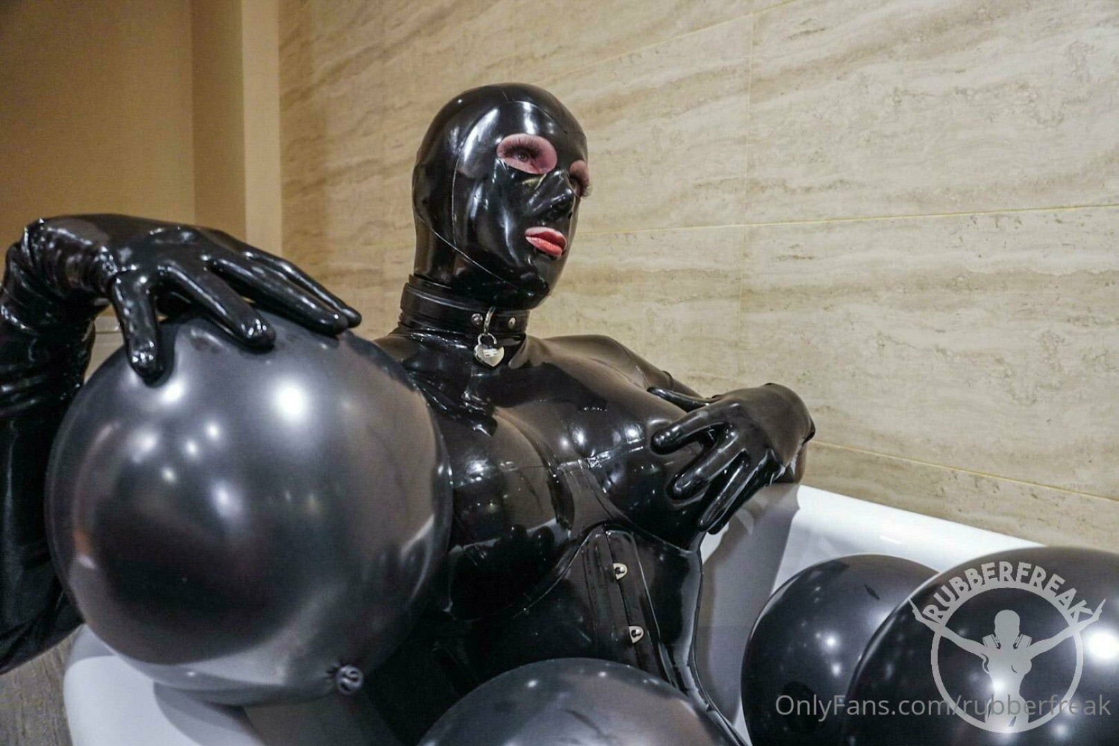 Photo by rubberfreak published on May 18,2023 16:02:46 - BestThots