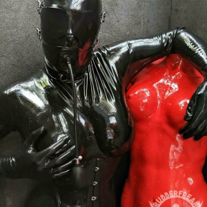 rubberfreak #249107