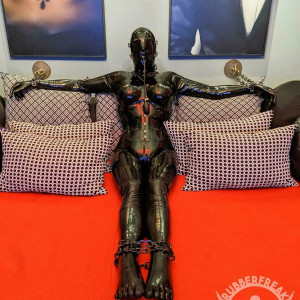 rubberfreak #249111