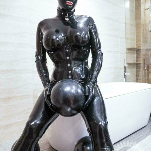 rubberfreak #249112