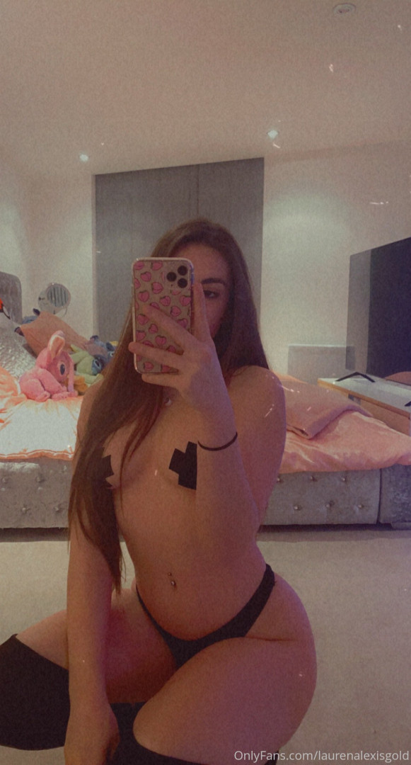 Photo by laurenalexisgold published on August 28,2023 17:27:53 - BestThots