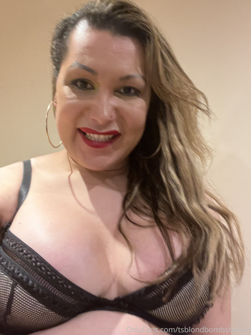 Photo by tsblondbombshellxxl published on October 11,2023 10:54:14 - BestThots