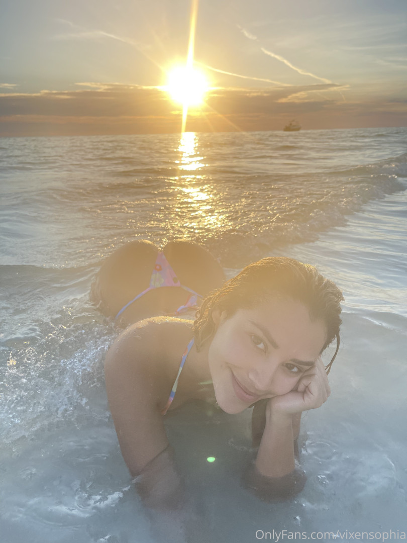 Photo by vixensophia published on May 16,2023 02:52:26 - BestThots